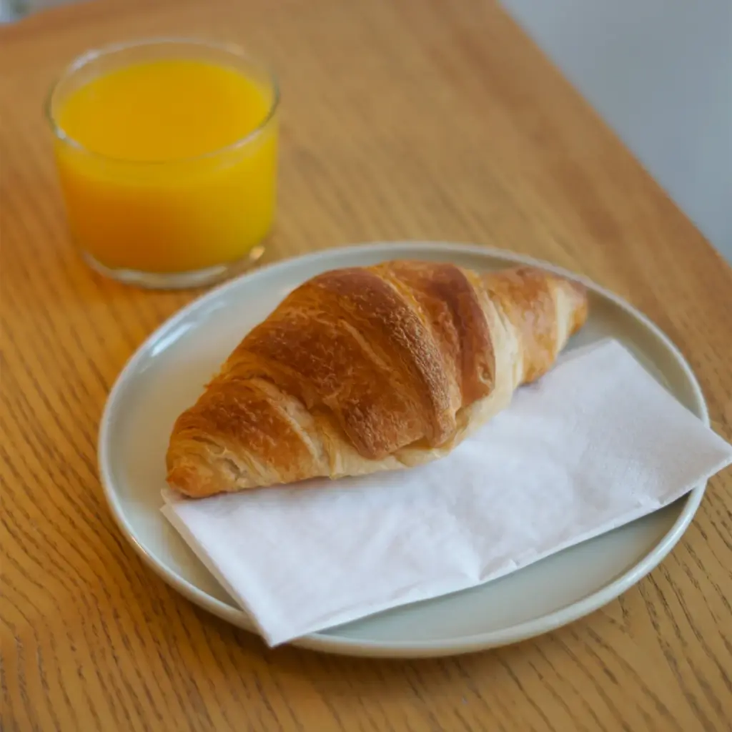 Croissant Natur mit Klassisches goldbraunes Croissant